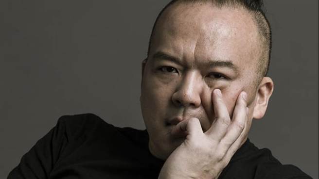 明金成27年前曾因车祸与人起衝突还因此被砍伤。（图／FB@Jimmy 明金成）