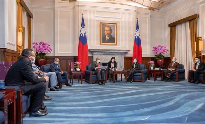 蔡英文总统今天接见索马利兰访问团(总统府提供)