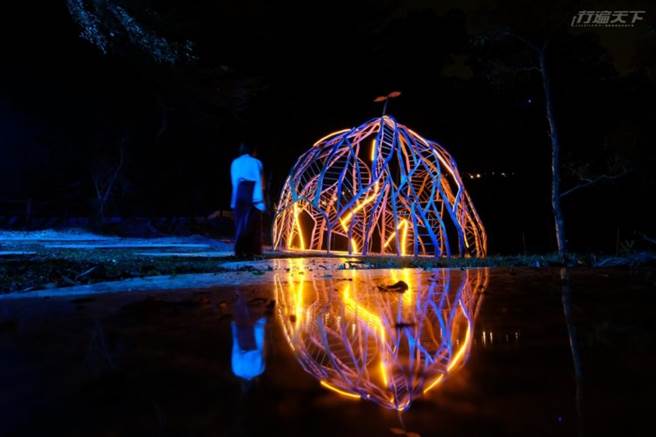 伊祐噶照的作品《泛舟種子》。(圖/行遍天下)