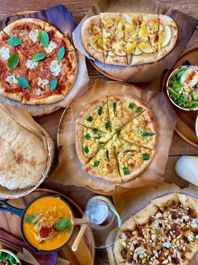 泰式咖哩鸡肉饭、义大利披萨和特调饮品，是「谷谷」的卖点。(图/行遍天下)