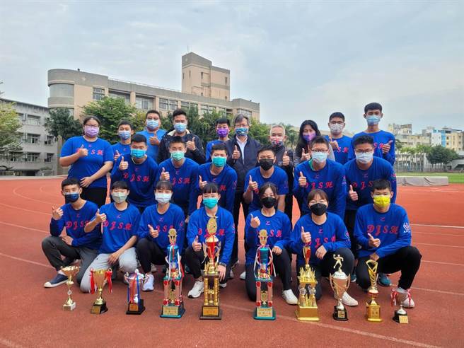 大甲高中体育班重点发展田径、手球、自行车等三个专业项目。（大甲高中提供／王文吉台中传真）