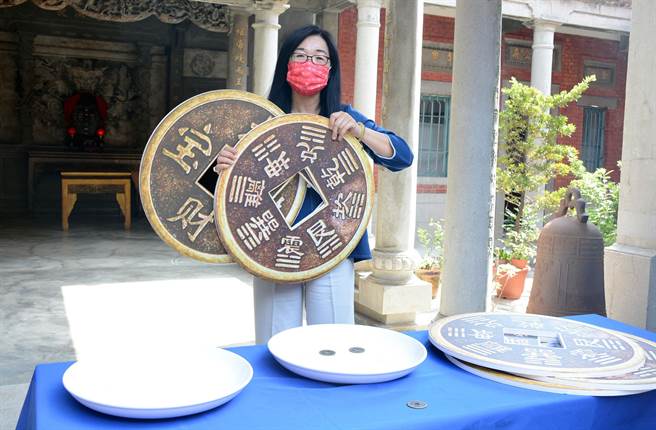 今年六堆祈福尖炮城系列活动，现场也能体验客家传统跌三乌。（林和生摄）