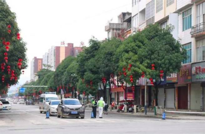 廣西百色因疫情封城，導致鋁產量遭受衝擊，價格漲至去年以來最高價。（新浪財經）