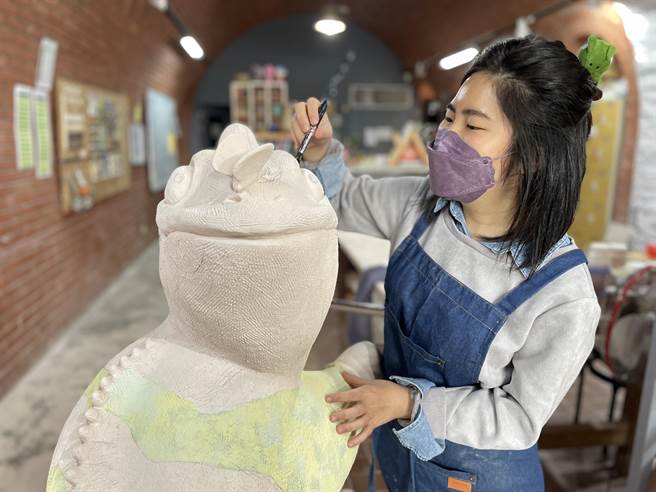 陶博馆「2022春季陶博馆臺湾陶艺驻村计画」即日起开跑，将选拔3名艺术家与馆方共创陶艺，馆方也将提供住宿生活津贴、优良创作环境。（蔡雯如摄）