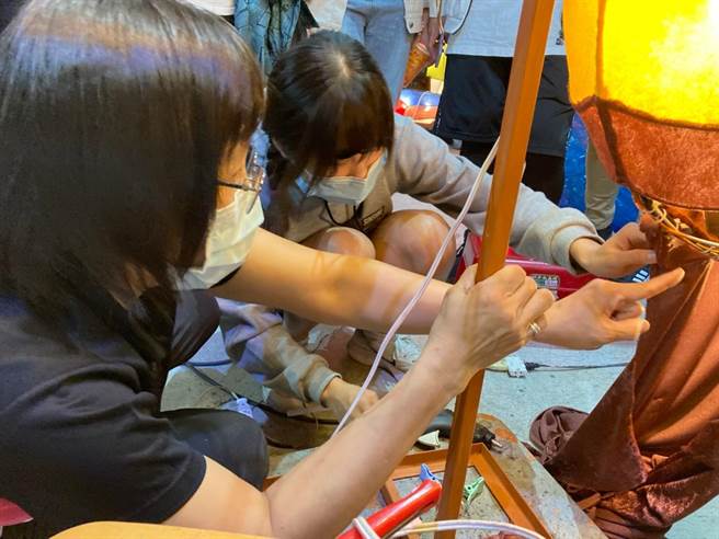 树德家商参与台湾灯会。(校方提供)