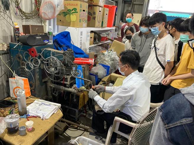 树德家商参与台湾灯会。(校方提供)