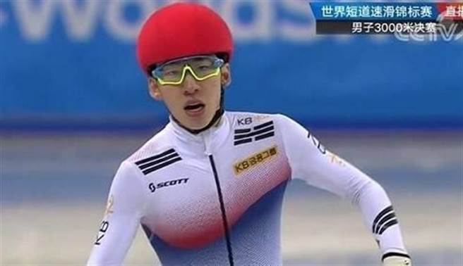 中國駐韓大使館指「一些韓國媒體和政客毒化兩國人民感情」後，祝賀韓國選手黃大憲（如圖）奪金。（央視新聞資料照）