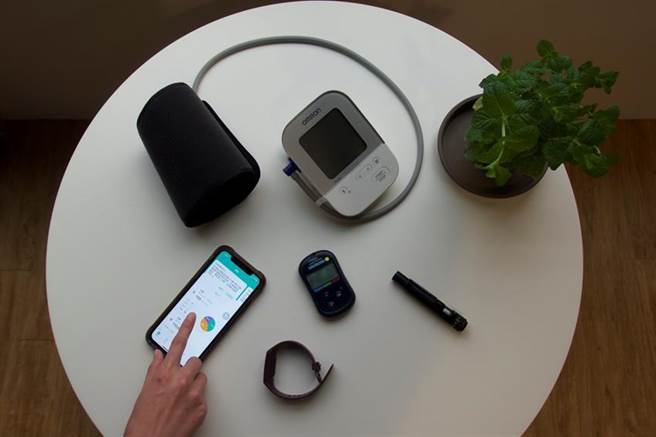 （首张结合血糖管理APP的保单问世，诉求四大特点。图／业者提供）