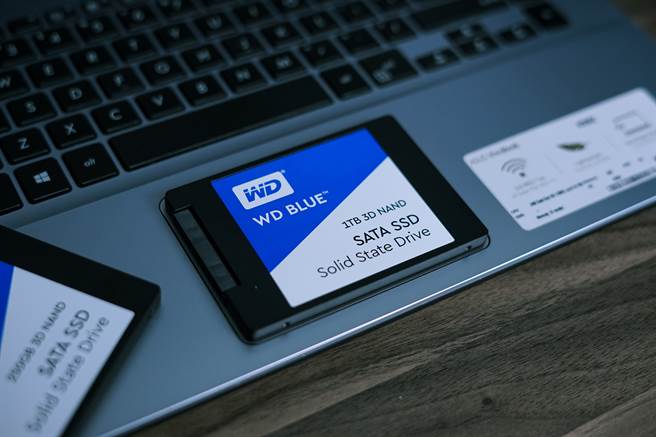 威腾电子(Western Digital)公告3D NAND Flash产线半导体原物料遭污染。(示意图/达志影像)