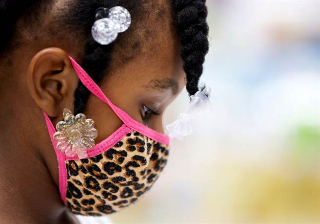 美國滿6個月至5歲幼兒預計最快在2月21日可以開始接種COVID-19疫苗。(圖／路透社)