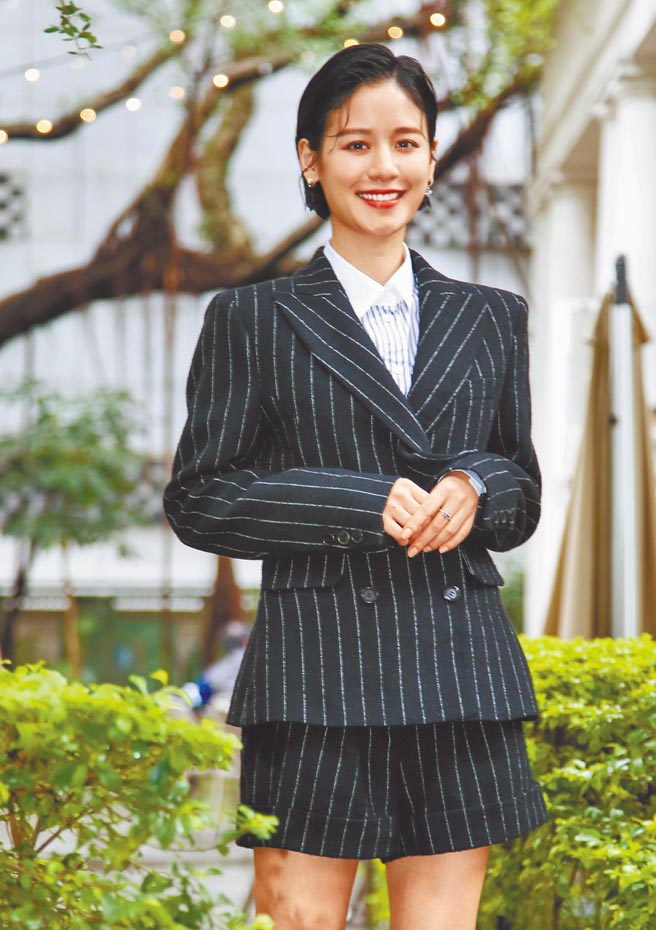 袁子芸昨出席記者會分享參演作品《在車上》入圍奧斯卡的喜悅。（陳俊吉攝）