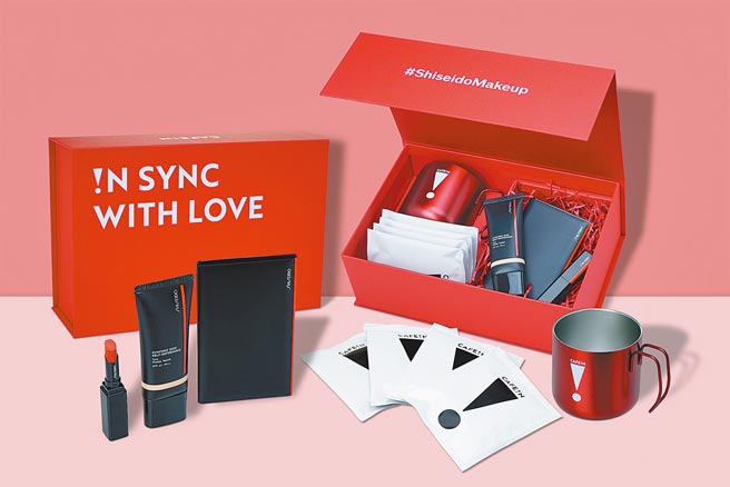 人气咖啡店CAFE!N与资生堂国际柜联手推出初恋系妆容礼盒。（资生堂提供）