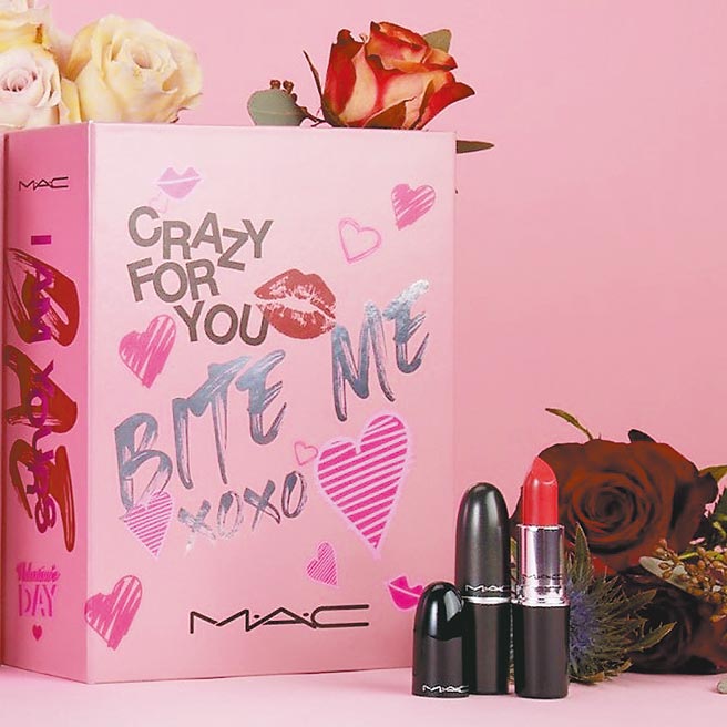 M‧A‧C百货专柜消费满2800元或官方旗舰店消费满3000元即送直球情书。（M‧A‧C提供）