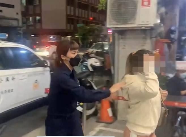 警方逮捕从事性交易的吴女后移送法办。（翻摄照片／石秀华高雄传真）