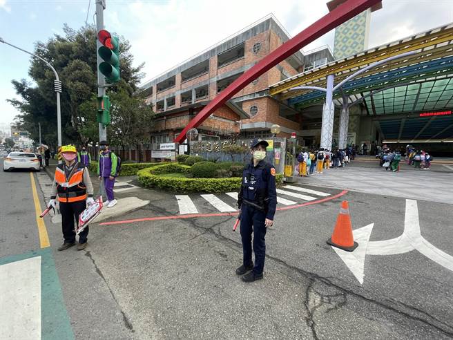 桃园警察规画护童勤务。（警方提供）