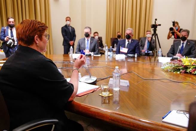 美国、澳洲、日本、印度的外交首长今天在澳洲墨尔本就深化「四方安全对话」（Quad）联盟展开会谈，希望削弱中国在亚太地区不断扩张的势力。(图／路透社)