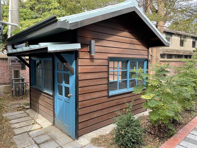 彰化市公所在扇形车库后方荒废地，打造户羽机关园区委外经营，11日正式签约，提供餐饮、文创商品等。（吴敏菁摄）