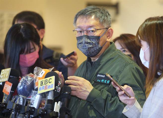 台北市长柯文哲12日出席市府举办的首长共识营。（张铠乙摄）