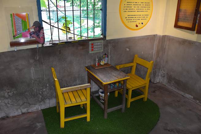 头份市芦竹湳好菜头艺术祭12日登场，今年另有返乡艺术家及社区长辈们的共同艺术创作展。（谢明俊摄）