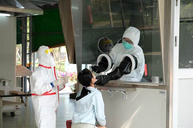 担心病毒在社区传递，屏县府启动社区筛检，所幸结果都是阴性。(摘自屏东基督教医院脸书)