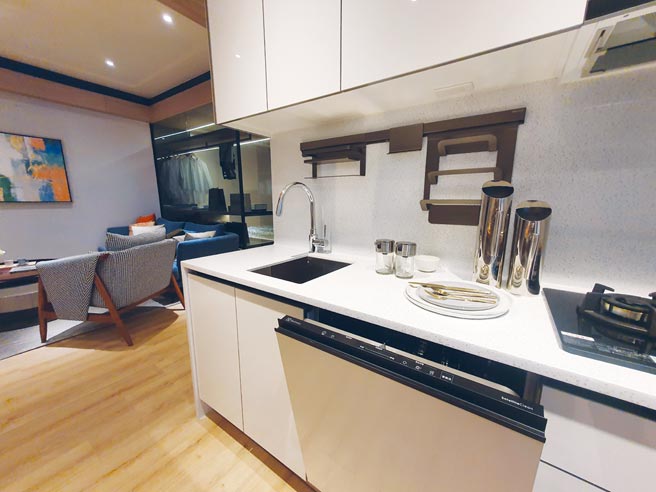 台中「陞霖执美」新案将瑞典Electrolux全嵌式洗碗机列为标配。图／业者提供