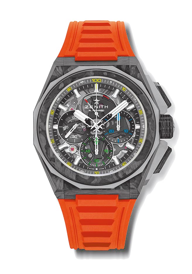 ZENITH與Extreme電動越野賽車合作的DEFY Extreme腕表首度採用碳纖維材質，更加輕盈且堅固耐用，80萬100元。（ZENITH提供）