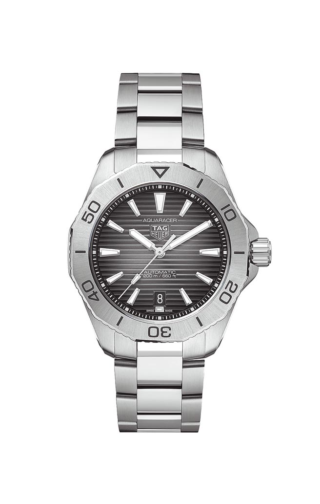 泰格豪雅Aquaracer Professional 200黑面40mm腕表，9萬900元。（TAG Heuer提供）