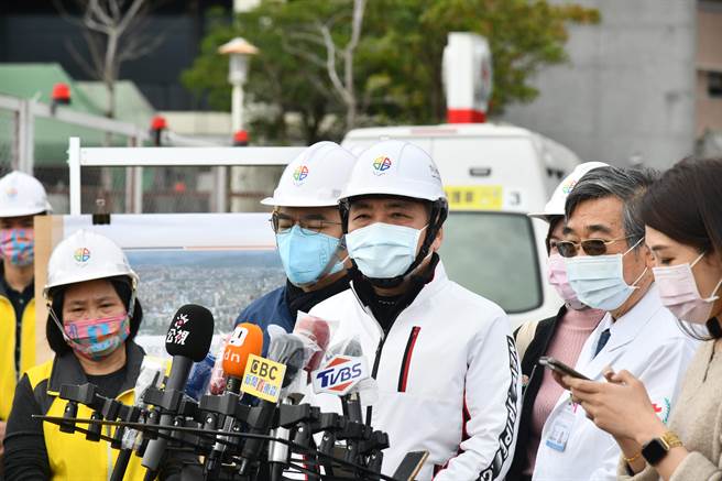 新北市长侯友宜今（13日）回应，现在是新北市长，要把握当下努力好好做事，这是自己的本分。（叶书宏摄）