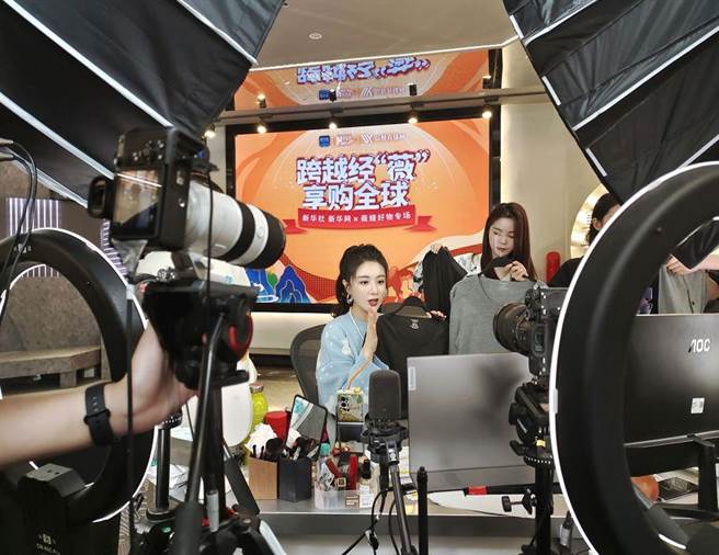 大陆直播一姐薇娅正在谋求復出，传出最晚于今年3月在淘宝重新开播。(新华社)