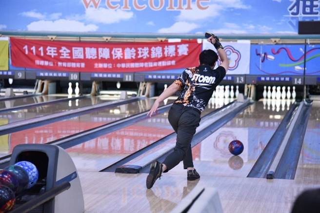 「全国听障保龄球锦标赛」与「兴达杯全国听障篮球锦标赛」先登场。（台中市府提供／卢金足台中传真）