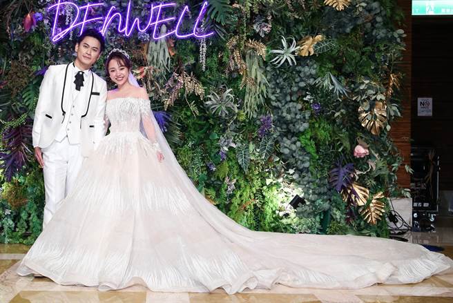 8點檔演員陳彥廷迎娶小16歲的甜美嫩妻呂璦唯。（陳俊吉攝）