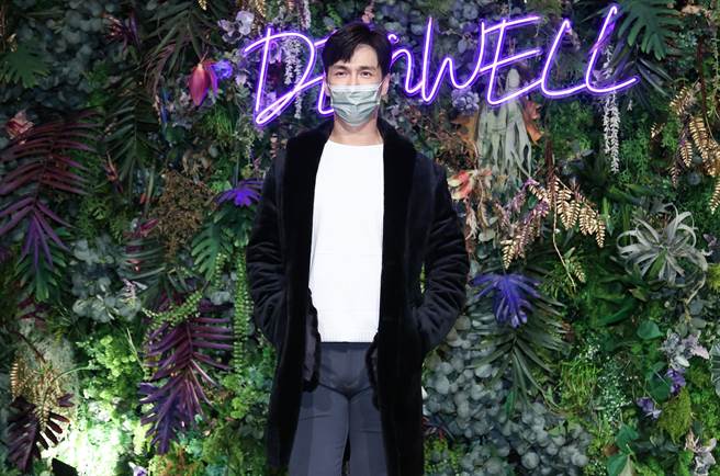 Gino出席婚禮。（陳俊吉攝）