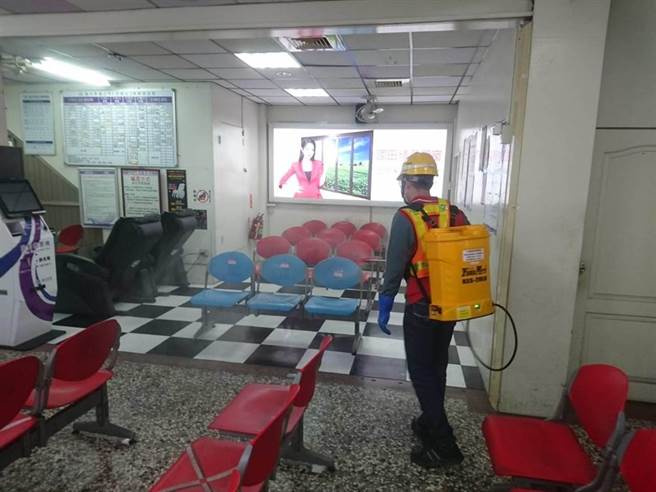 北部一名確診者11日曾到台中市，台中市府匡列5人PCR陰性，該名確診者曾進出的客運站已清消完畢。（台中市府提供／盧金足台中傳真）