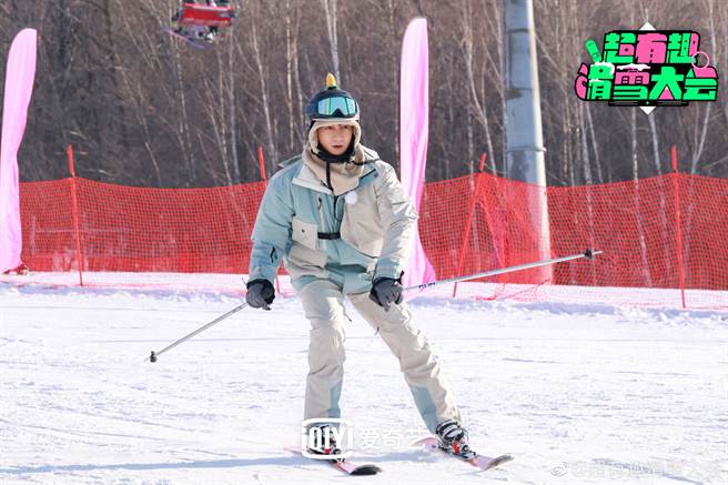 吴奇隆时隔16年滑雪还是很厉害。（图／翻摄自微博）