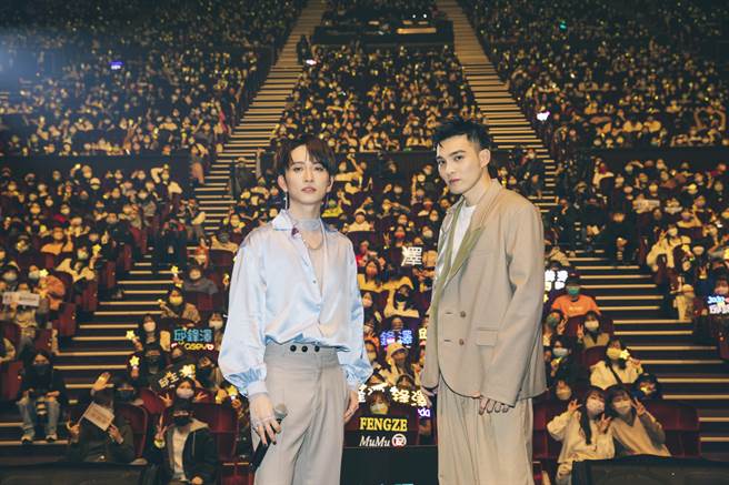 邱鋒澤今邀黃偉晉擔任嘉賓。（原音兄弟提供）