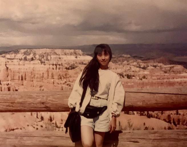 林奕华大二照片。（林奕华脸书）