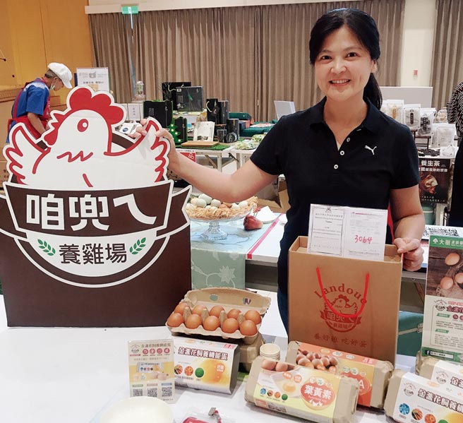 宝奇生技副总经理李金燕推广鸡蛋订阅制。图／宝奇生技提供