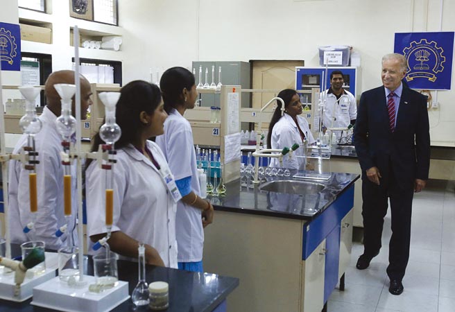 美国挽留理工人才图╱路透