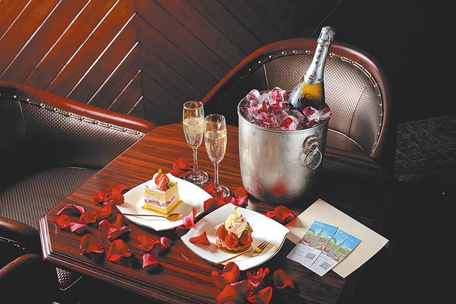 情人节台北福华推出「莓好相恋」情人月住宿优惠，从吃到住都能享有最有「爱」的体验。图／台北福华提供