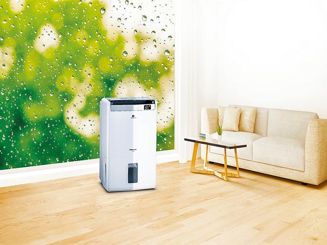 Panasonic除湿机一机拥有除湿＋清净二大功效，提供最安心的「乾」、「净」居家环境。图／业者提供