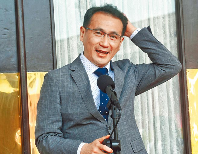 民进党团干事长郑运鹏提出「物价薪资连动说」，引发朝野争论。（本报资料照片）