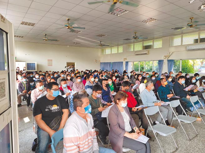 彰化县政府经绿处去年12月起密集召开说明会，今年以来每周申请纳管件数翻倍。（彰化县政府提供／谢琼云彰化传真）
