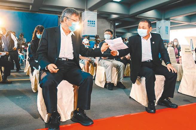 蓝白合话题持续延烧，前国民党党管会主委刘泰英喊出2024「柯侯配」，唯有新北市长侯友宜与台北市长柯文哲搭配，是有可能胜选组合。（资料照/郭吉铨摄）