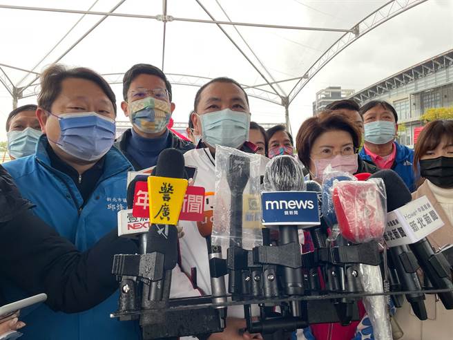 新北市长侯友宜今（14日）上午出席市政行程表示，林口扩大匡列採检79位居家隔离，均为阴性。（叶书宏摄）
