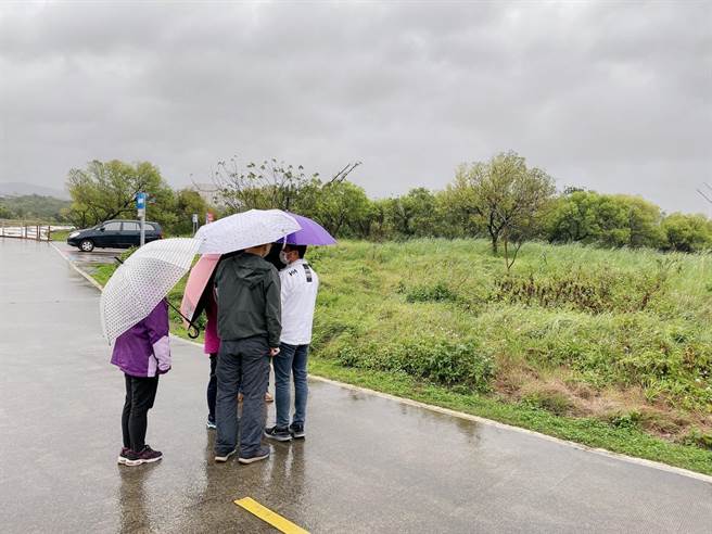 新北市树林后村堰极限公园旁有一块6.5公顷用地，为高滩处拨用给原民局作为特色农园使用，但3年来因红火蚁占据、未取得中央经费，土地规画未有进展。（新北市议员廖宜琨提供）