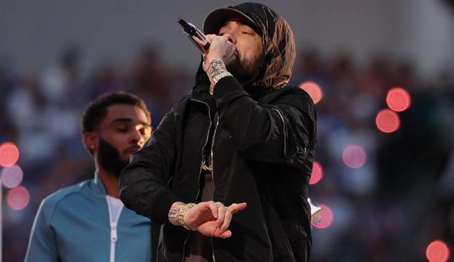 阿姆穿上联名款Air Jordan 3(路透社)