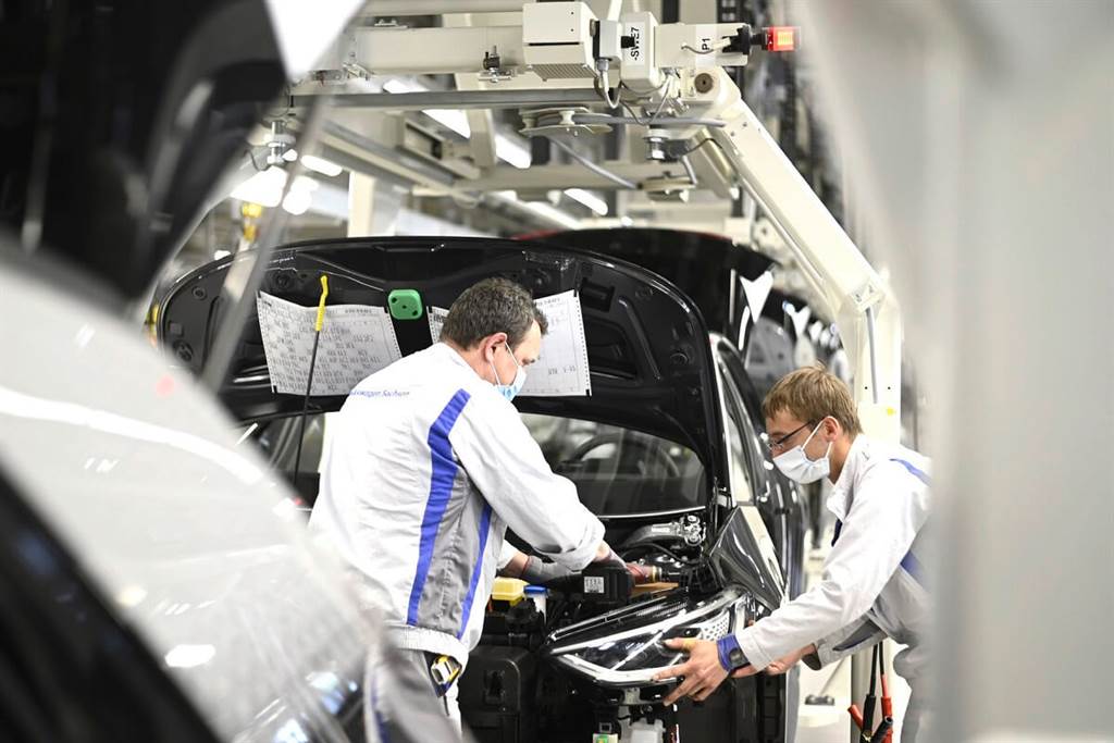 Volkswagen體恤員工在新冠疫情期間的辛勞，發放500歐元獎金(圖/CarStuff)