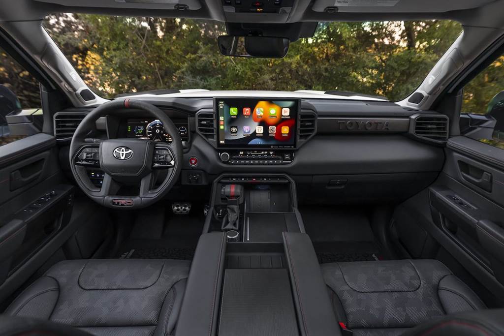 與 Land Cruiser 同級的北美全尺寸 SUV 王者，Toyota Sequoia 睽違 15 年全面大改款！(圖/CarStuff)
