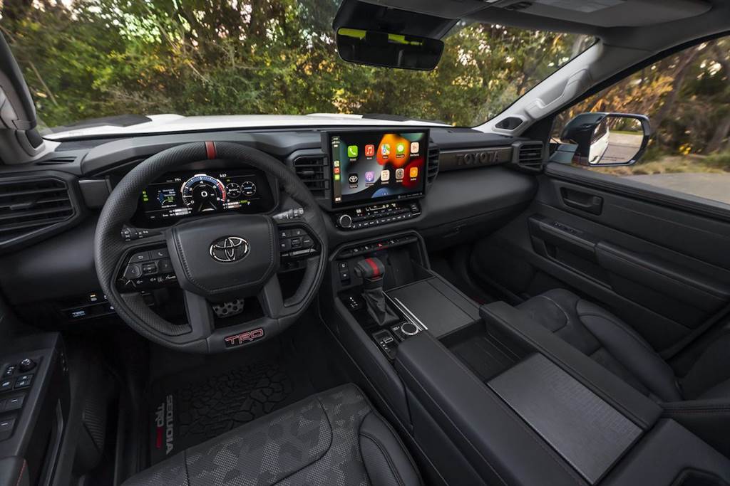 與 Land Cruiser 同級的北美全尺寸 SUV 王者，Toyota Sequoia 睽違 15 年全面大改款！(圖/CarStuff)