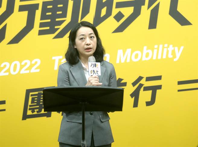 王婉谕「外公外婆正名」脸书涌留言？网路声量暴关键：没人在意。（粘耿豪摄）